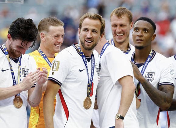 Sport Themen der Woche KW29 Football: 2026 World Cup England Harry Kane (C) and teammates are pictured after beating France in the World Cup third-place football match at Miami Stadium in Miami Gardens, Florida, on July 18, 2026.  A14AA0005623584P