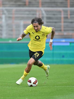 Fabio Silva (Borussia Dortmund), Fabio Silva 18.07.2026, Fussball 1. Bundesliga, Saison 2026 2027, Testspiel, Rot-Weiß Oberhausen - Borussia Dortmund 1:3 Oberhausen Niederrheinstadion Nordrhein Westfalen Deutschland *** Fabio Silva, Borussia Dortmund; Fabio Silva, July 18, 2026; Soccer, Bundesliga 1; 2026–2027 season; Friendly match; Rot-Weiß Oberhausen vs. Borussia Dortmund, 1–3; Oberhausen, Niederrheinstadion, North Rhine-Westphalia, Germany Team2