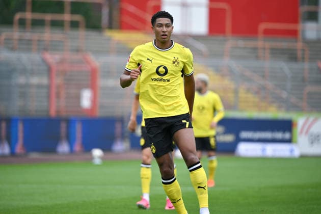 Jobe Bellingham (Borussia Dortmund) 18.07.2026, Fussball 1. Bundesliga, Saison 2026 2027, Testspiel, Rot-Weiß Oberhausen - Borussia Dortmund 1:3 Oberhausen Niederrheinstadion Nordrhein Westfalen Deutschland *** Jobe Bellingham, Borussia Dortmund, July 18, 2026; Soccer, Bundesliga 1, 2026–2027 season; Friendly Match; Rot-Weiß Oberhausen vs. Borussia Dortmund, 1–3; Oberhausen, Niederrheinstadion, North Rhine-Westphalia, Germany Team2