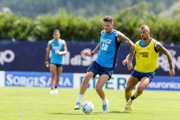 SSC Napoli preseason 2026-27 SSC Napoli™s Spanish defender Rafa Marin and Napoli s Italian defender Leonardo Spinazzola during third day SSC Napoli s 2026-27 preseason training camp in val di sole in Trentino, Dimaro Folgarida July, 19 2026. _BPH3232 Copyright: xAntonioxBalascox