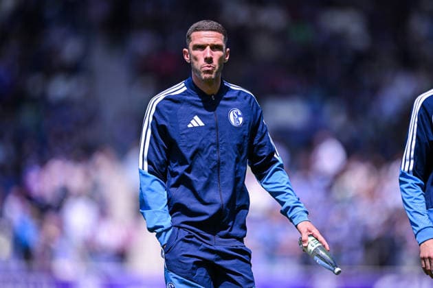 19.07.2026, Fussball, , Saison 2025 2026, Testspiel, FC Erzgebirge Aue - FC Schalke 04, Robin Gosens (FC Schalke 04) xRHR-FOTO YYx *** July 19, 2026, Soccer, , 2025–2026 Season, Friendly Match, FC Erzgebirge Aue vs. FC Schalke 04, Robin Gosens, FC Schalke 04 xRHR PHOTO YYx Copyright: KROEGER RHR-FOTOx RHR-FOTO YY