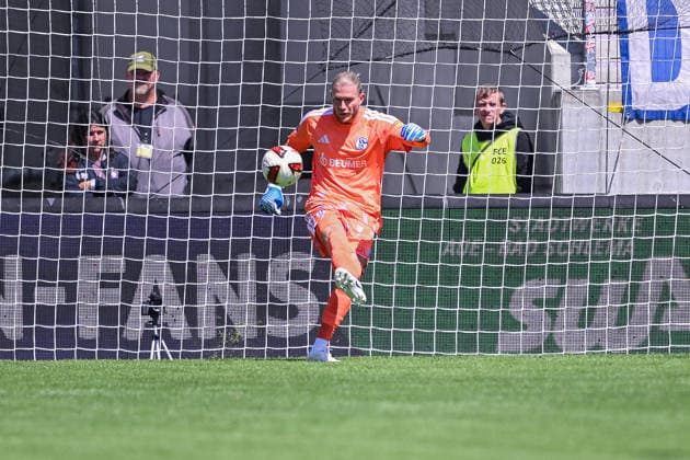 19.07.2026, Fussball, , Saison 2025 2026, Testspiel, FC Erzgebirge Aue - FC Schalke 04, Torwart Loris Karius (FC Schalke 04) xRHR-FOTO YYx *** July 19, 2026, Soccer, , 2025–2026 Season, Friendly Match, FC Erzgebirge Aue vs. FC Schalke 04, Goalkeeper Loris Karius, FC Schalke 04 xRHR PHOTO YYx Copyright: KROEGER RHR-FOTOx RHR-FOTO YY