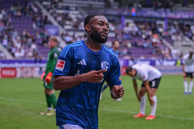 19.07.2026, Fussball, , Saison 2025 2026, Testspiel, FC Erzgebirge Aue - FC Schalke 04, Moussa Sylla (FC Schalke 04) freut sich über das Tor zum 0:1 xRHR-FOTO YYx *** July 19, 2026, Soccer, , 2025–2026 Season, Friendly Match, FC Erzgebirge Aue vs. FC Schalke 04, Moussa Sylla of FC Schalke 04 celebrates scoring the goal to make it 0–1 xRHR PHOTO YYx Copyright: KROEGER RHR-FOTOx RHR-FOTO YY