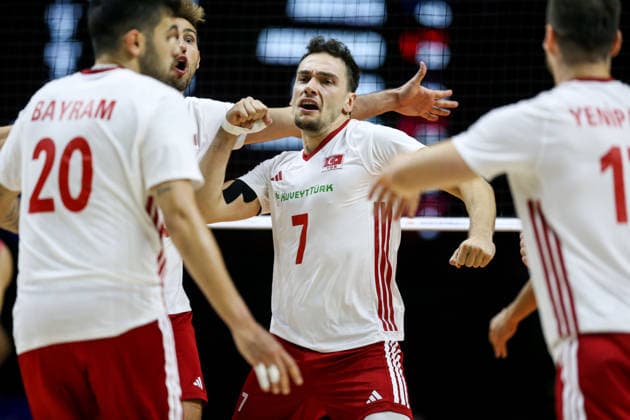 Turkiye v Iran - Men s Volleyball Nations League BELGRADE, SERBIA - JULY 19: Bedirhan Bulbul (7) of Turkiye reacts during Men s Volleyball Nations League Week 3 volleyball match between Turkiye and Iran in Belgrade, Serbia on July 19, 2026. Filip Stevanovic Anadolu Belgrade Serbia. Editorial use only. Please get in touch for any other usage.  Copyright: x2026xAnadoluxFilipxStevanovicx