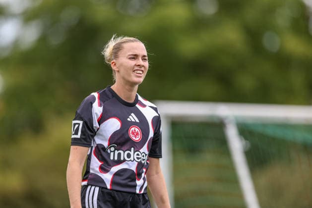 GER, Frankfurt, Eintracht Frankfurt vs SC Sand, Vorbereitung, Fussball, DFB, Spielzeit 2026 2027, Sportanlage Goldstein, Testspiel im Bild: Laura Freigang (Eintracht Frankfurt Frauen 10) DFB DFL REGULATIONS PROHIBIT ANY USE OF PHOTOGRAPHS AS IMAGE SEQUENCES AND OR QUASI-VIDEO, 19.07.2026 *** GER, Frankfurt, Eintracht Frankfurt vs. SC Sand, Preseason, Soccer, DFB, 2026–2027 Season, Goldstein Sports Complex, Friendly Match Photo: Laura Freigang, Eintracht Frankfurt Women’s Team 10. DFB and DFL regulations prohibit any use of photographs as image sequences and or quasi-video. July 19, 2026 Copyright: HMBxMedia HendrikxHamelau