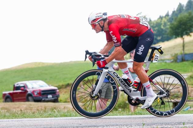 Tour de France 2026 Stage 15 PLATEAU DE SOLAISON, FRANCE - JULY 19 : Veistroffer Baptiste (FRA) of Lotto - Intermarche in action during stage 15 of the 113rd edition of Tour de France an UCI World Tour 2.UWT cycling road race stage for Men Elite of 184 km with start in Champagnole and finish in Plateau de Solaison on July 19, 2026 in Plateau de Solaison, France, 19 07 2026 Plateau de Solaison France  Copyright: xLucaxBettinix
