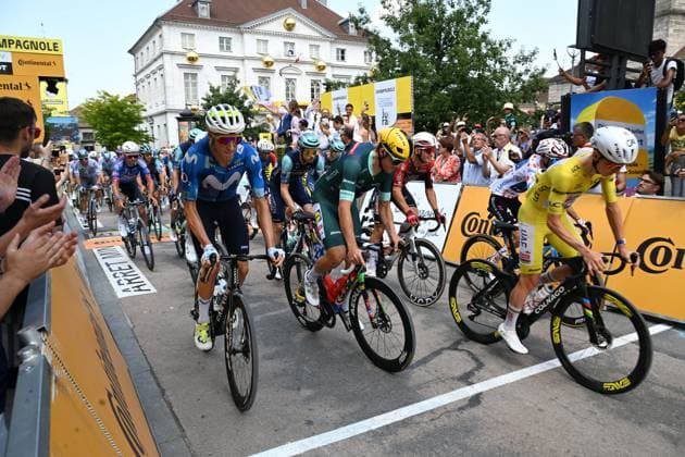 15e étape du tour de France, Champagnole, 19 juillet 2026. PHOTOPQR LE PROGRES Philippe TRIAS - 19 07 2026 - 15e étape du tour de France, Champagnole, 19 juillet 2026. -15e étape du tour de France au départ de la ville de Champagnole. - CYCLING TOUR DE FRANCE STAGE 15 stage 15 of the 2026 Tour de France cycling race, a stage of 184km from Champagnole to Plateau de Solaison, on Sunday 19 July 2026. The 113th edition of the Tour de France starts on Saturday 4 July in Barcelona, Spain, and will finish in Paris, France on the 26th of July. Jura Franche-Comté France  Copyright: xPHOTOPQR LExPROGRES MAXPPPxPhilippexTRIASx 20260719LPL7925 20260719LPL7925
