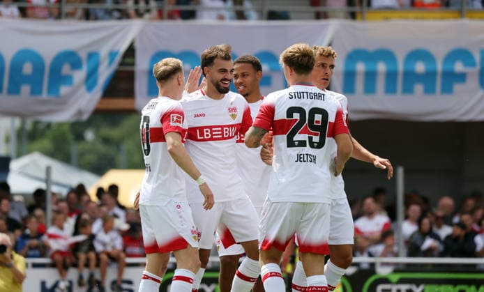 19.07.26 TSG Balingen - VfB Stuttgart Deutschland, Balingen, 19.07.2026, Fussball, Bundesliga, Saison 2026 2027, Testspiel, TSG Balingen - VfB Stuttgart: mi. Jovan Milosevic (VfB Stuttgart); Jubel Tor 0:1 Milosevic. *** July 19, 2026 TSG Balingen vs. VfB Stuttgart Germany, Balingen, July 19, 2026, Soccer, Bundesliga, 2026–2027 season, Friendly match, TSG Balingen vs. VfB Stuttgart with Jovan Milosevic; VfB Stuttgart celebrates goal 0–1 Milosevic