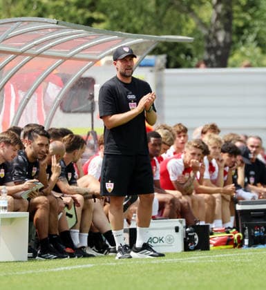 19.07.26 TSG Balingen - VfB Stuttgart Deutschland, Balingen, 19.07.2026, Fussball, Bundesliga, Saison 2026 2027, Testspiel, TSG Balingen - VfB Stuttgart: Sebastian Hoeneß (Trainer VfB Stuttgart). *** July 26, 2019 TSG Balingen vs. VfB Stuttgart Germany, Balingen, July 19, 2026, Soccer, Bundesliga, 2026–2027 Season, Friendly Match, TSG Balingen vs. VfB Stuttgart Sebastian Hoeneß, Coach of VfB Stuttgart
