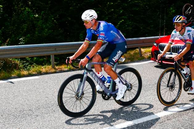 Tour de France 2026 Stage 15 PLATEAU DE SOLAISON, FRANCE - JULY 19 : Van Der Poel Mathieu (NED) of Alpecin - Premier Tech in action during stage 15 of the 113rd edition of Tour de France an UCI World Tour 2.UWT cycling road race stage for Men Elite of 184 km with start in Champagnole and finish in Plateau de Solaison on July 19, 2026 in Plateau de Solaison, France, 19 07 2026 Plateau de Solaison France  Copyright: xLucaxBettinix