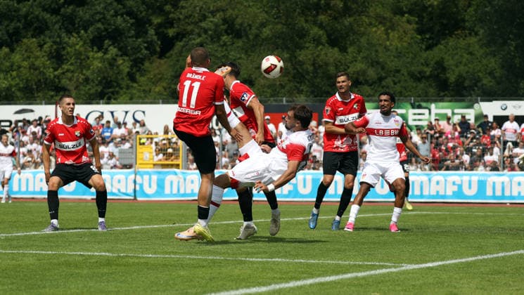 19.07.26 TSG Balingen - VfB Stuttgart Deutschland, Balingen, 19.07.2026, Fussball, Bundesliga, Saison 2026 2027, Testspiel, TSG Balingen - VfB Stuttgart: Jovan Milosevic (VfB Stuttgart); Tor 0:2 Milosevic. *** July 19, 2026 TSG Balingen vs. VfB Stuttgart Germany, Balingen, July 19, 2026, Soccer, Bundesliga, 2026–2027 season, Friendly match, TSG Balingen vs. VfB Stuttgart, Jovan Milosevic, VfB Stuttgart, Goal 0–2, Milosevic