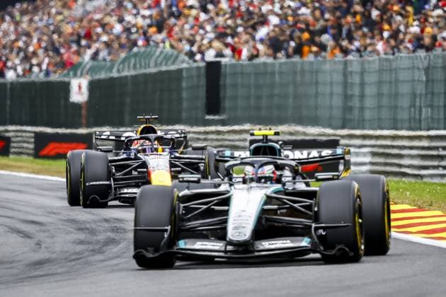 SPA - Andrea Kimi Antonelli (Mercedes-AMG PETRONAS Formula One Team) and Max Verstappen (Oracle Red Bull Racing) during the Belgian Grand Prix race at the Spa-Francorchamps circuit. SEM VAN DER WAL ANP xVIxANPxSportx xxANPxIVx 563839913 originalFilename: 563839913.jpg