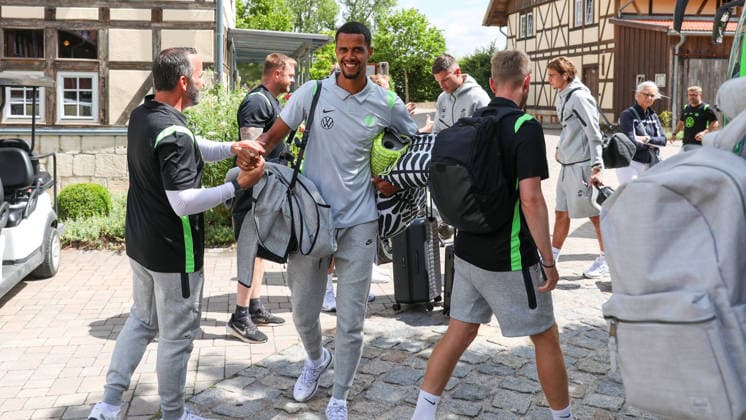 VfL Trainingslager, Weimarer Land Blankenhain, 19.07.2026, Fußball, Herren, Saison 2026 2027, 2. BL, VfL Wolfsburg, Sommer-Trainingslager: Tag 1. Ankunft, Robert Glatzel (VfL Wolfsburg) Weimarer Land Niedersachsen Deutschland *** VfL Training Camp, Weimarer Land Blankenhain, July 19, 2026, Soccer, Men s, 2026–2027 Season, 2. Bundesliga, VfL Wolfsburg, Summer Training Camp Day 1: Arrival, Robert Glatzel, VfL Wolfsburg, Weimarer Land, Lower Saxony, Germany