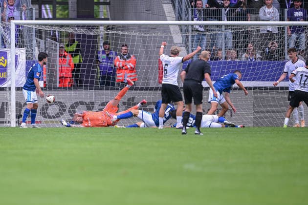 19.07.2026, Fussball, , Saison 2025 2026, Testspiel, FC Erzgebirge Aue - FC Schalke 04, Chadi Ramadan (FC Erzgebirge Aue) erzielt das Tor zum 2:4, xRHR-FOTO YYx *** July 19, 2026, Soccer, , 2025–2026 Season, Friendly Match, FC Erzgebirge Aue vs. FC Schalke 04, Chadi Ramadan of FC Erzgebirge Aue scores the goal to make it 2–4, xRHR PHOTO YYx Copyright: KROEGER RHR-FOTOx RHR-FOTO YY