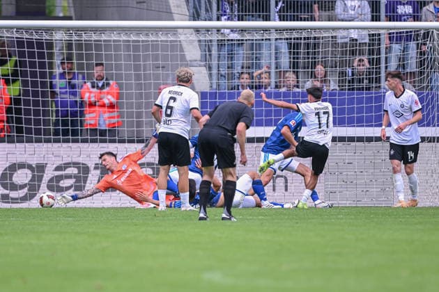 19.07.2026, Fussball, , Saison 2025 2026, Testspiel, FC Erzgebirge Aue - FC Schalke 04, Chadi Ramadan (FC Erzgebirge Aue) erzielt das Tor zum 2:4, xRHR-FOTO YYx *** July 19, 2026, Soccer, , 2025–2026 Season, Friendly Match, FC Erzgebirge Aue vs. FC Schalke 04, Chadi Ramadan of FC Erzgebirge Aue scores the goal to make it 2–4, xRHR PHOTO YYx Copyright: KROEGER RHR-FOTOx RHR-FOTO YY