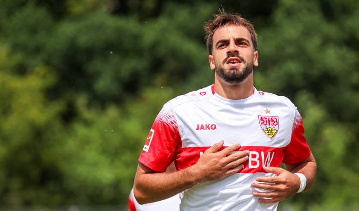 19.07.2026, Deutschland, Balingen, Fußball Bundesliga, Saison 2026 2027, Testspiel, TSG Balingen vs. VfB Stuttgart, Jubel nach dem 0:1 Tor, Torschütze Jovan Milosevic (VfB) *** July 19, 2026, Germany, Balingen, Bundesliga, 2026–2027 season, Friendly match, TSG Balingen vs. VfB Stuttgart, Celebrations after the 0–1 goal, Goal scorer: Jovan Milosevic (VfB)