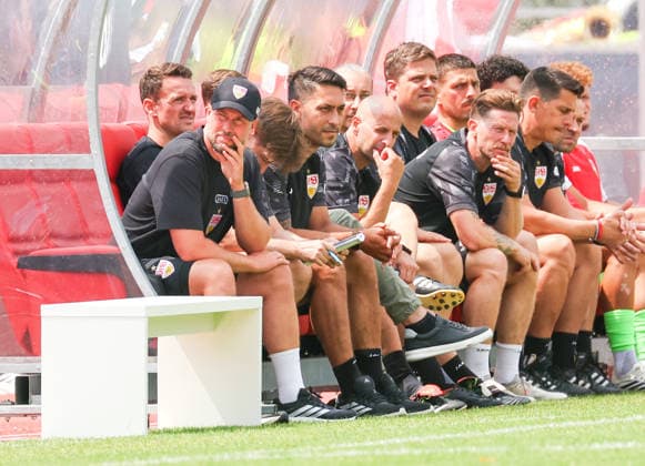 19.07.2026, Deutschland, Balingen, Fußball Bundesliga, Saison 2026 2027, Testspiel, TSG Balingen vs. VfB Stuttgart, VfB Trainer Sebastian Hoeneß *** July 19, 2026, Germany, Balingen, Bundesliga, 2026–2027 season, Friendly match, TSG Balingen vs. VfB Stuttgart, VfB Coach Sebastian Hoeneß