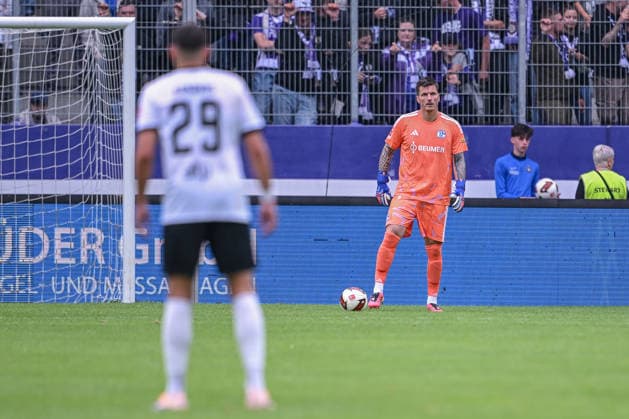 19.07.2026, Fussball, , Saison 2025 2026, Testspiel, FC Erzgebirge Aue - FC Schalke 04, Torwart Kevin Müller (FC Schalke 04) xRHR-FOTO YYx *** July 19, 2026, Soccer, , 2025–2026 Season, Friendly Match, FC Erzgebirge Aue vs. FC Schalke 04, Goalkeeper Kevin Müller, FC Schalke 04 xRHR PHOTO YYx Copyright: KROEGER RHR-FOTOx RHR-FOTO YY