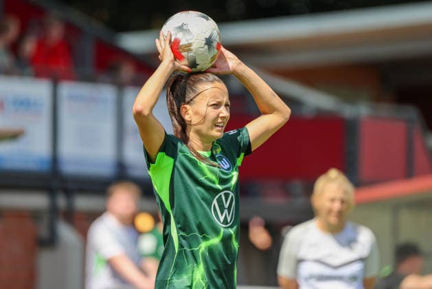 Herzlake, Deutschland: 19.07.2026 - Testspiel - SV Meppen Frauen vs. VfL Wolfsburg Frauen Im Bild: Joelle Wedemeyer (Wolfsburg) *** Herzlake, Germany, July 19, 2026 Friendly match: SV Meppen Women vs. VfL Wolfsburg Women Pictured: Joelle Wedemeyer, Wolfsburg Copyright: HMBxMedia MadeleinexFantini