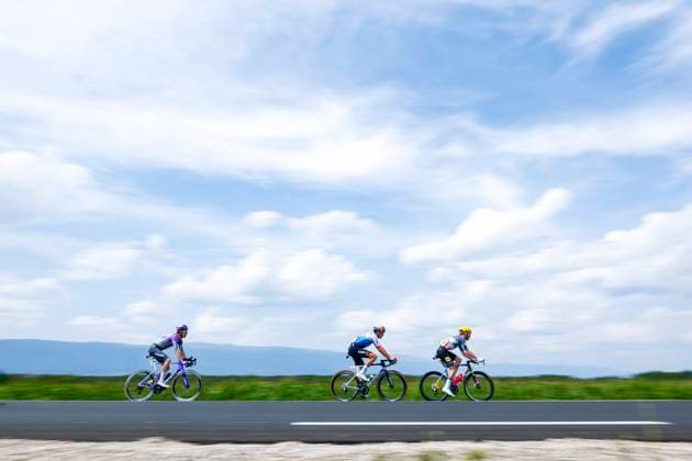 Tour de France 2026 Stage 15 PLATEAU DE SOLAISON, FRANCE - JULY 19 : Van Dijke Tim (NED) of Red Bull - BORA - Hansgrohe, Simmons Quinn (USA) of Lidl - Trek in action during stage 15 of the 113rd edition of Tour de France an UCI World Tour 2.UWT cycling road race stage for Men Elite of 184 km with start in Champagnole and finish in Plateau de Solaison on July 19, 2026 in Plateau de Solaison, France, 19 07 2026 Plateau de Solaison France  Copyright: xLucaxBettinix