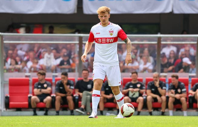19.07.2026, Deutschland, Balingen, Fußball Bundesliga, Saison 2026 2027, Testspiel, TSG Balingen vs. VfB Stuttgart, Finn Jeltsch (VfB) *** July 19, 2026, Germany, Balingen, Bundesliga, 2026–2027 season, Friendly, TSG Balingen vs. VfB Stuttgart, Finn Jeltsch (VfB)