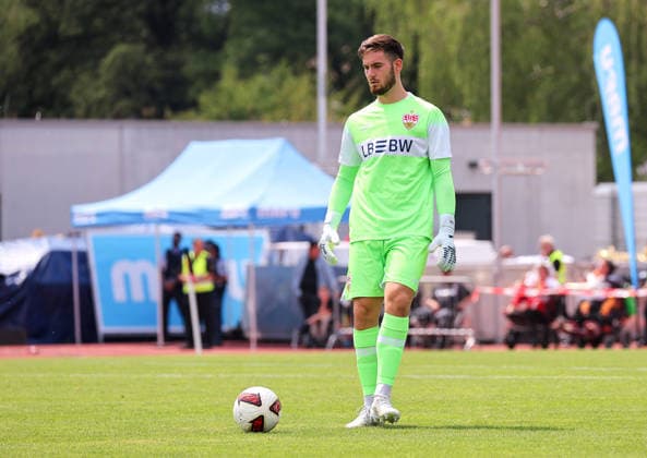 19.07.2026, Deutschland, Balingen, Fußball Bundesliga, Saison 2026 2027, Testspiel, TSG Balingen vs. VfB Stuttgart, Dennis Seimen (VfB) *** July 19, 2026, Germany, Balingen, Bundesliga, 2026–2027 season, Friendly match, TSG Balingen vs. VfB Stuttgart, Dennis Seimen (VfB)