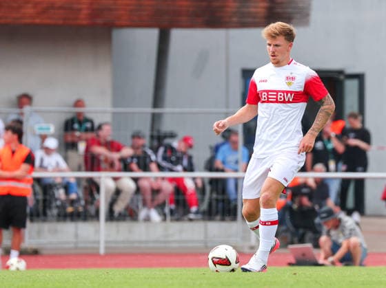 19.07.2026, Deutschland, Balingen, Fußball Bundesliga, Saison 2026 2027, Testspiel, TSG Balingen vs. VfB Stuttgart, Finn Jeltsch (VfB) *** July 19, 2026, Germany, Balingen, Bundesliga, 2026–2027 season, Friendly, TSG Balingen vs. VfB Stuttgart, Finn Jeltsch (VfB)