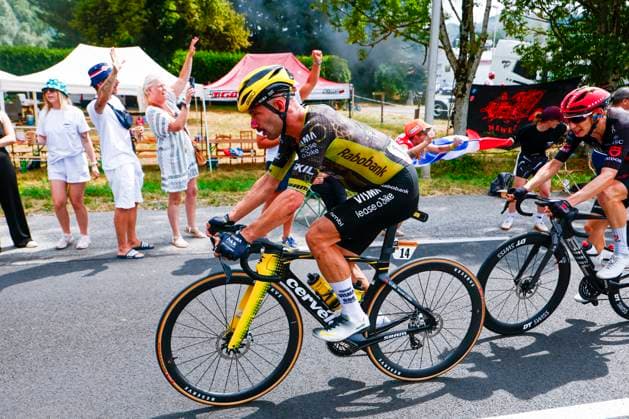 Tour de France 2026 Stage 15 PLATEAU DE SOLAISON, FRANCE - JULY 19 : Campenaerts Victor (BEL) of Team Visma Lease a Bike in action during stage 15 of the 113rd edition of Tour de France an UCI World Tour 2.UWT cycling road race stage for Men Elite of 184 km with start in Champagnole and finish in Plateau de Solaison on July 19, 2026 in Plateau de Solaison, France, 19 07 2026 Plateau de Solaison France  Copyright: xLucaxBettinix