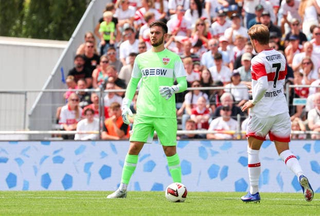 19.07.2026, Deutschland, Balingen, Fußball Bundesliga, Saison 2026 2027, Testspiel, TSG Balingen vs. VfB Stuttgart, Dennis Seimen (VfB) *** July 19, 2026, Germany, Balingen, Bundesliga, 2026–2027 season, Friendly match, TSG Balingen vs. VfB Stuttgart, Dennis Seimen (VfB)