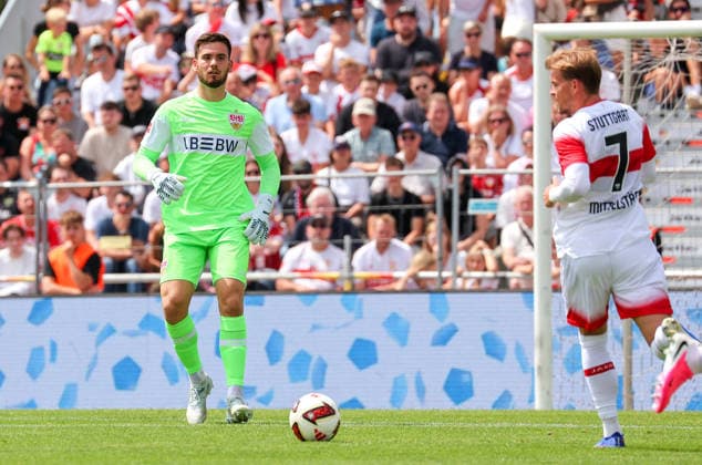 19.07.2026, Deutschland, Balingen, Fußball Bundesliga, Saison 2026 2027, Testspiel, TSG Balingen vs. VfB Stuttgart, Dennis Seimen (VfB) *** July 19, 2026, Germany, Balingen, Bundesliga, 2026–2027 season, Friendly match, TSG Balingen vs. VfB Stuttgart, Dennis Seimen (VfB)