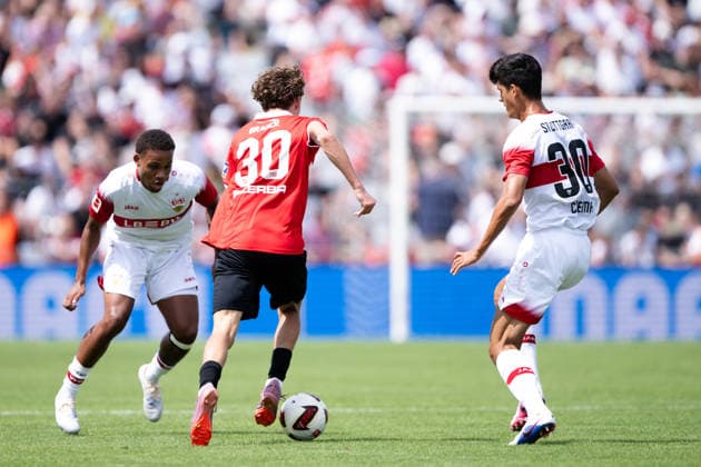 Jose Maria Andres Baixauli (VFB Stuttgart, 30), rechts gegen Henoch Grauer (TSG Balingen, 30), TSG Balingen vs. VFB Stuttgart, Fussball, Testspiel, Saison 2026 2027, 19.07.2026 Eibner-Pressefoto Andreas Ulmer TSG Balingen vs. VFB Stuttgart, Fussball, Testspiel, Saison 2026 2027, 19.07.2026 Balingen *** Jose Maria Andres Baixauli (VFB Stuttgart), 30, on the right against Henoch Grauer (TSG Balingen), 30, TSG Balingen vs. VFB Stuttgart, soccer, exhibition match, 2026–2027 season, July 19, 2026, Eibner Press Photo, Andreas Ulmer, TSG Balingen vs. VFB Stuttgart, soccer, friendly match, 2026–2027 season, July 19, 2026, Balingen Copyright: xEibner-Pressefoto AndreasxUlmerx EP_AUR