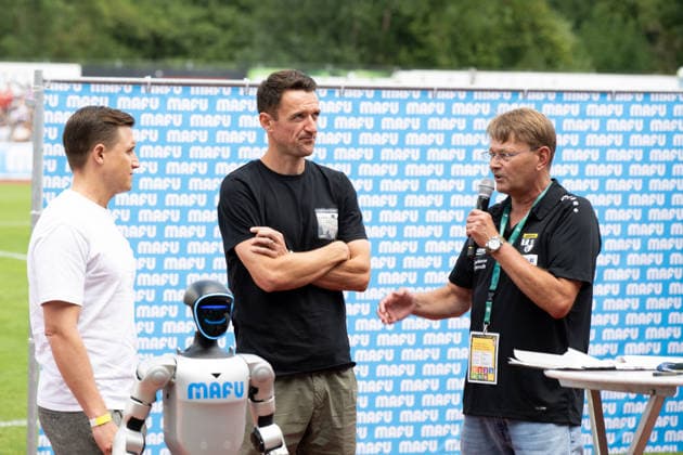 Christian Gentner, (VFB Stuttgart, Sportdirektor), im Interview, TSG Balingen vs. VFB Stuttgart, Fussball, Testspiel, Saison 2026 2027, 19.07.2026 Eibner-Pressefoto Andreas Ulmer TSG Balingen vs. VFB Stuttgart, Fussball, Testspiel, Saison 2026 2027, 19.07.2026 Balingen *** Christian Gentner, VFB Stuttgart, sporting director, in an interview, TSG Balingen vs. VFB Stuttgart, soccer, friendly match, 2026–2027 season, July 19, 2026, Eibner Press Photo, Andreas Ulmer, TSG Balingen vs. VFB Stuttgart, soccer, friendly match, 2026–2027 season, July 19, 2026, Balingen Copyright: xEibner-Pressefoto AndreasxUlmerx EP_AUR