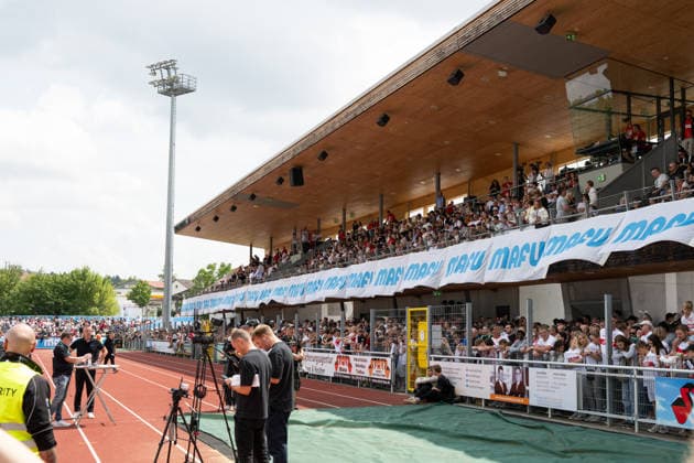 Die Arena ist gut gefuellt, der VFB Stuttgart macht es moeglich, TSG Balingen vs. VFB Stuttgart, Fussball, Testspiel, Saison 2026 2027, 19.07.2026 Eibner-Pressefoto Andreas Ulmer TSG Balingen vs. VFB Stuttgart, Fussball, Testspiel, Saison 2026 2027, 19.07.2026 Balingen *** The arena is packed, thanks to VFB Stuttgart: TSG Balingen vs. VFB Stuttgart, soccer, exhibition match, 2026–2027 season, July 19, 2026 Eibner Press Photo Andreas Ulmer TSG Balingen vs. VFB Stuttgart, soccer, exhibition match, 2026–2027 season, July 19, 2026 Balingen Copyright: xEibner-Pressefoto AndreasxUlmerx EP_AUR