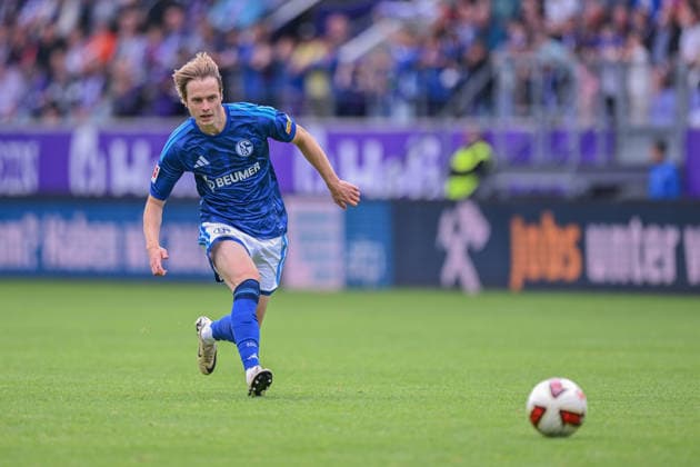 19.07.2026, Fussball, , Saison 2025 2026, Testspiel, FC Erzgebirge Aue - FC Schalke 04, Finn Porath (FC Schalke 04) xRHR-FOTO YYx *** July 19, 2026, Soccer, , 2025–2026 Season, Friendly Match, FC Erzgebirge Aue vs. FC Schalke 04, Finn Porath, FC Schalke 04 xRHR PHOTO YYx Copyright: KROEGER RHR-FOTOx RHR-FOTO YY
