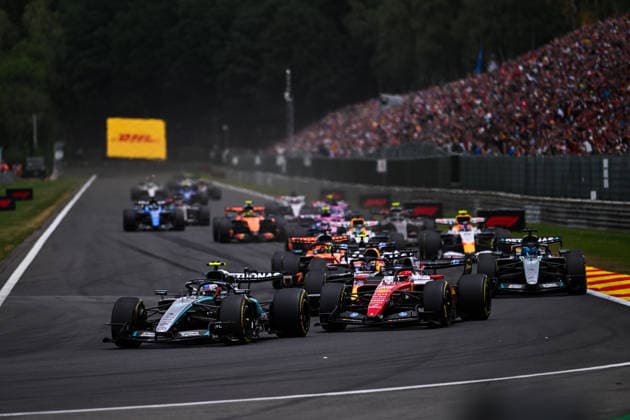 F1 - BELGIAN GRAND PRIX 2026 start of the race, depart, 12 KIMI ANTONELLI Andrea (ita), Mercedes AMG F1 Team W17, action 16 LECLERC Charles (mco), Scuderia Ferrari SF-26, action during the Formula 1 Belgian Grand Prix 2026, 10th round of the 2026 Formula One World Championship, WM, Weltmeisterschaft from July 17 to 19, 2026 on the Circuit de Spa-Francorchamps, in Stavelot, Belgium -  Copyright: xALBERTOxVIMERCATIx