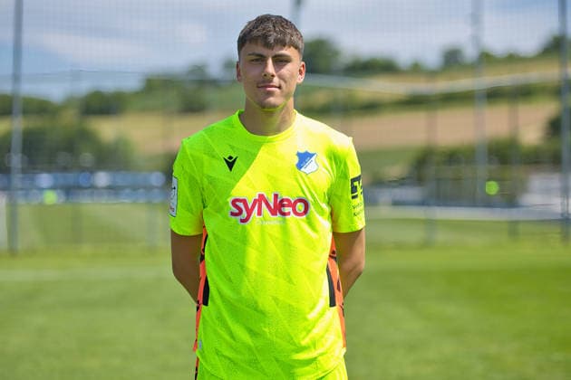 Tim Philliph (Torwart); TSG Hoffenheim II; 3.Liga, Portraittermin 2026 2027 Zuzenhausen *** Tim Philliph, Goalkeeper for TSG Hoffenheim II (3. Liga), Photo Shoot 2026–2027, Zuzenhausen Copyright: xEibner-Pressefoto JoergxHirschx EP_JHH