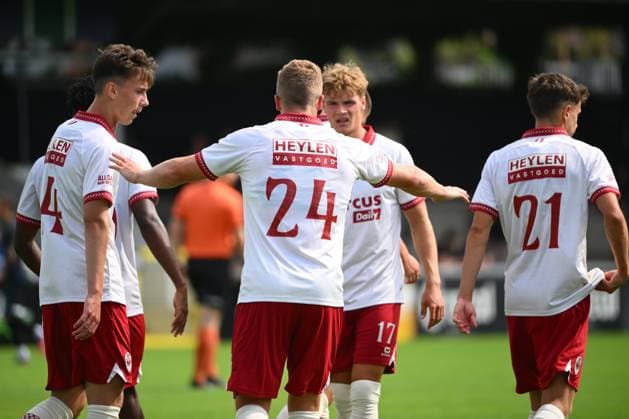 Sporting Hasselt v Royal Antwerp FC - Jupiler Pro League Friendly HASSELT, BELGIUM - JULY 19 : Somers Thibo midfielder of Royal Antwerp FC celebrates after scoring during the Jupiler Pro League friendly match between Sporting Hasselt and Royal Antwerp FC on July 19, 2026 in Hasselt, Belgium, 19 07 2026 Hasselt Belgium  Copyright: xVincentxKalutx