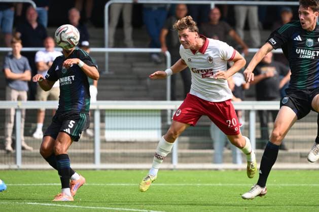 Sporting Hasselt v Royal Antwerp FC - Jupiler Pro League Friendly HASSELT, BELGIUM - JULY 19 : Van Helden Rein defender of Royal Antwerp FC missing an opportunity during the Jupiler Pro League friendly match between Sporting Hasselt and Royal Antwerp FC on July 19, 2026 in Hasselt, Belgium, 19 07 2026 Hasselt Belgium  Copyright: xVincentxKalutx