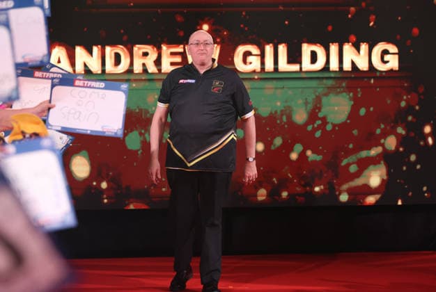World Matchplay Darts 2026 Andrew Gilding during the 2026 World Matchplay darts at Winter Gardens, Blackpool, UK on 19 July 2026. Blackpool Winter Gardens UK Editorial use only , Copyright: xChrisxSargeantx PSI-24526-0084