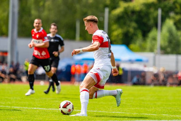 Testspiel: TSG Balingen vs. VfB Stuttgart; 19.07.2026 Balingen, GERMANY - 19. July 2027: Chris Führich (VfB Stuttgart, 10) während dem Testspiel zwischen der TSG Balingen und dem VfB Stuttgart in der BIZERBA ARENA, Balingen. *** Friendly Match: TSG Balingen vs. VfB Stuttgart, July 19, 2026, Balingen, GERMANY; July 19, 2027, Chris Führich, VfB Stuttgart, No. 10, during the friendly match between TSG Balingen and VfB Stuttgart at the BIZERBA ARENA, Balingen Copyright: xBEAUTIFULxSPORTS Steinx