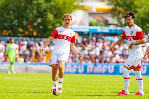 Testspiel: TSG Balingen vs. VfB Stuttgart; 19.07.2026 Balingen, GERMANY - 19. July 2027: Janik Spalt (VfB Stuttgart, 57) während dem Testspiel zwischen der TSG Balingen und dem VfB Stuttgart in der BIZERBA ARENA, Balingen. *** Friendly Match: TSG Balingen vs. VfB Stuttgart, July 19, 2026, Balingen, GERMANY; July 19, 2027; Janik Spalt, VfB Stuttgart, 57, during the friendly match between TSG Balingen and VfB Stuttgart at the BIZERBA ARENA, Balingen Copyright: xBEAUTIFULxSPORTS Steinx