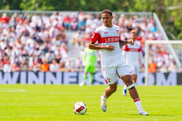 Testspiel: TSG Balingen vs. VfB Stuttgart; 19.07.2026 Balingen, GERMANY - 19. July 2027: Nikolas Nartey (VfB Stuttgart, 28) während dem Testspiel zwischen der TSG Balingen und dem VfB Stuttgart in der BIZERBA ARENA, Balingen. *** Friendly Match: TSG Balingen vs. VfB Stuttgart, July 19, 2026, Balingen, GERMANY July 19, 2027 Nikolas Nartey, VfB Stuttgart, 28, during the friendly match between TSG Balingen and VfB Stuttgart at the BIZERBA ARENA in Balingen Copyright: xBEAUTIFULxSPORTS Steinx