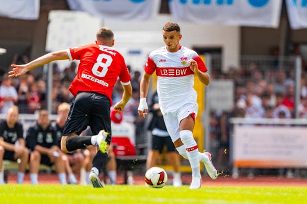 Testspiel: TSG Balingen vs. VfB Stuttgart; 19.07.2026 Balingen, GERMANY - 19. July 2027: Badredine Bouanani (VfB Stuttgart, 27) während dem Testspiel zwischen der TSG Balingen und dem VfB Stuttgart in der BIZERBA ARENA, Balingen. *** Friendly Match: TSG Balingen vs. VfB Stuttgart, July 19, 2026, Balingen, GERMANY July 19, 2027 Badredine Bouanani of VfB Stuttgart, 27, during the friendly match between TSG Balingen and VfB Stuttgart at the BIZERBA ARENA in Balingen Copyright: xBEAUTIFULxSPORTS Steinx