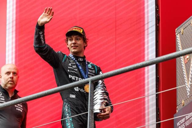 Andrea Kimi Antonelli (Mercedes AMG Petronas F1 Team, 12) bejubelt seinen Sieg, Grosser Preis von Belgien, Motorsport, Formel 1, Saison 2026, 19.07.2026 Grosser Preis von Belgien, Motorsport, Formel 1, Saison 2026, 19.07.2026 Spa Franchorchamps *** Andrea Kimi Antonelli of the Mercedes AMG Petronas F1 Team, 12, celebrates his victory at the Belgian Grand Prix, Motorsports, Formula 1, 2026 Season, July 19, 2026 Belgian Grand Prix, Motorsports, Formula 1, 2026 Season, July 19, 2026 Spa-Francorchamps Copyright: xEibner-Pressefoto AlexanderxNeisx EP_ANS
