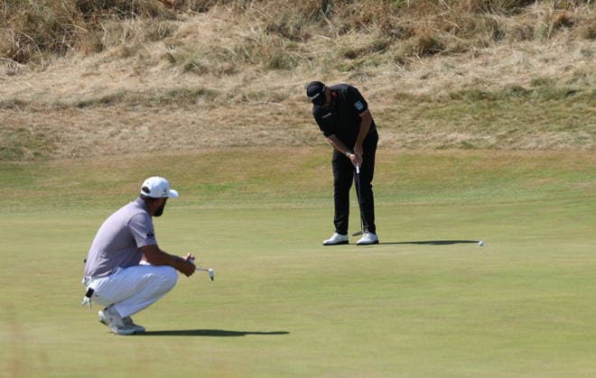 154th Open Golf Championships - Round 4 Shane Lowry of Ireland putts on the 10th green during the fourth round of the British Open Golf Championships at Royal Birkdale in Southport, Britain, 19 July 2026. SOUTHPORT UNITED KINGDOM  Copyright: xADAMxVAUGHANx