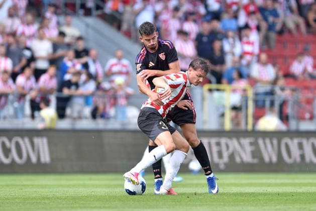 2026.07.19 Krakow Pilka nozna , sezon 2026 27 , sparing , mecz sparingowy , mecz towarzyski w ramach obchodow jubileuszu Cracovii Cracovia Krakow - Sevilla FC N z Mauro Perkovic, Kike Salas Foto Krzysztof Porebski PressFocus 2026.07.19 Krakow Football , friendly game , anniversary of Cracovia , 2026 2027 season Cracovia Krakow - Sevilla FC Mauro Perkovic, Kike Salas Credit: Krzysztof Porebski PressFocus NEWSPIX.PL --- newspix.pl 