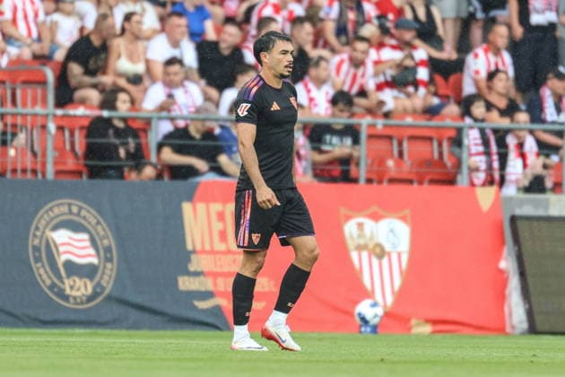 Krakow 19.07.2026. Pilka nozna Mecz jubileuszowy Cracovia - Sevilla FC --- Football friendly match Cracovia - Sevilla FC nz Gabriel Suazo Fot. Konrad Swierad Arena Akcji NEWSPIX.PL --- newspix.pl 