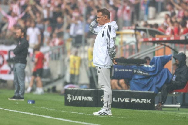 Krakow 19.07.2026. Pilka nozna Mecz jubileuszowy Cracovia - Sevilla FC --- Football friendly match Cracovia - Sevilla FC nz Luis Garcia Fot. Konrad Swierad Arena Akcji NEWSPIX.PL --- newspix.pl 