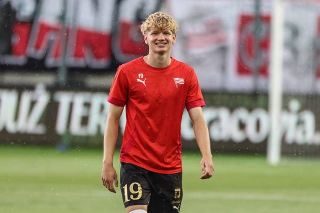 Krakow 19.07.2026. Pilka nozna Mecz jubileuszowy Cracovia - Sevilla FC --- Football friendly match Cracovia - Sevilla FC nz Mateusz Tabisz Fot. Konrad Swierad Arena Akcji NEWSPIX.PL --- newspix.pl 