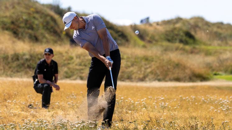 SOUTHPORT, ENGLAND 20260719 Ludvig Aberg slar sig ur ruffen för inspel mot den tredje greenen under tävlingens sista dag pa The Open Championship pa Royal Birkdale Golf Club. SOUTHPORT ENGLAND x1019x *** SOUTHPORT, ENGLAND 20260719 Ludvig Aberg steps out of the rough to line up a shot at the third green on the final day of The Open Championship at Royal Birkdale Golf Club, SOUTHPORT, ENGLAND x1019x  Copyright: xChristerxHöglund TTx BRITISH OPEN CHAMPIONSHIP